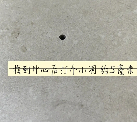 凉城瓷砖空鼓维修公司专业解答在瓷砖铺贴过程中，如果砂料搅拌不均匀，将会带来以下问题